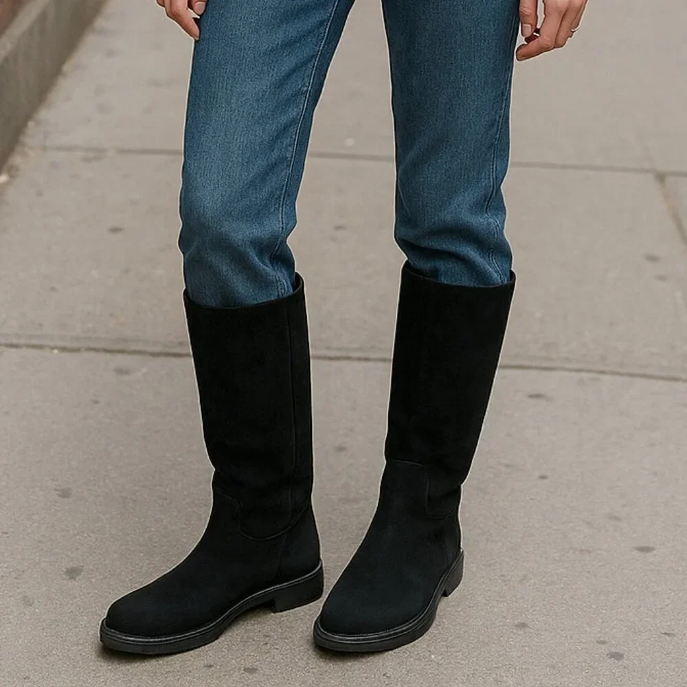Gravati Black Suede Knee High Boots Vibram Gumlite Sole Classic Riding Style 9M